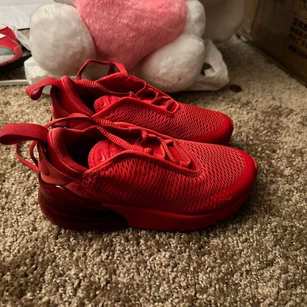 Nike shoes unisex